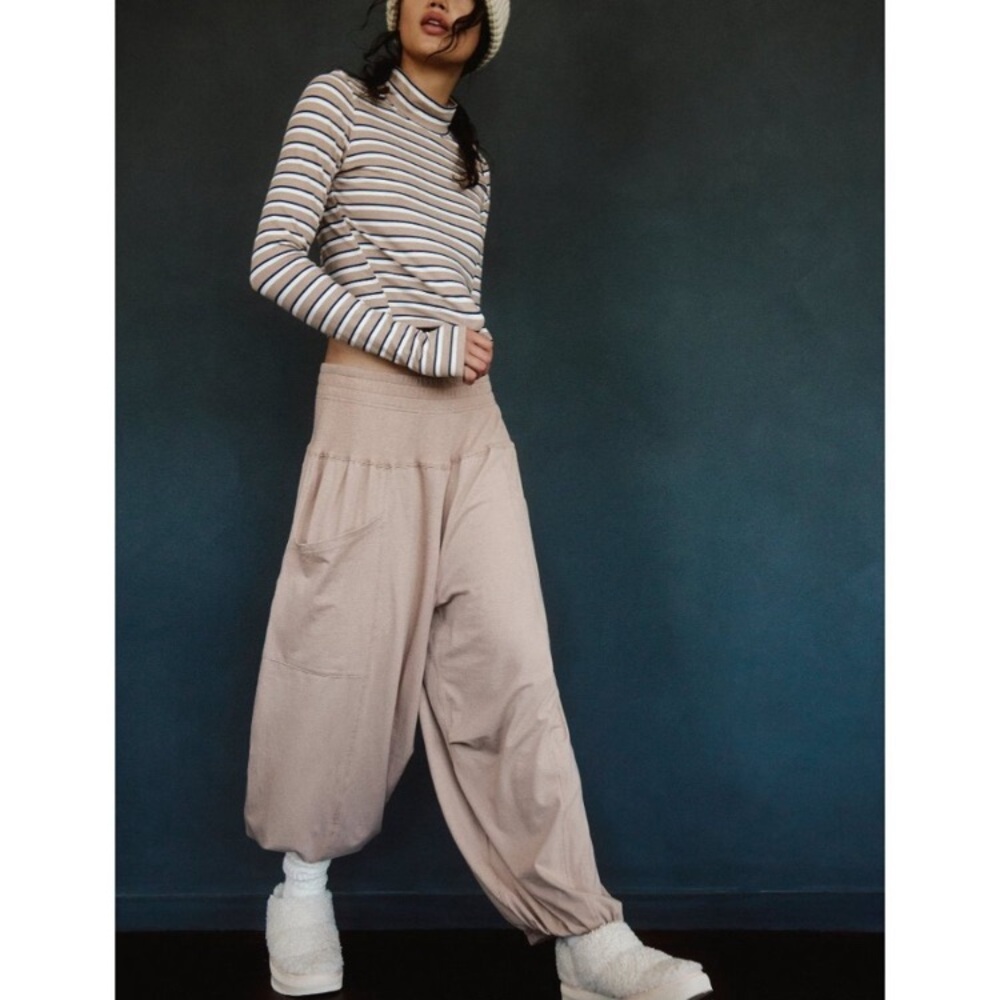 FP Movement NWT Up in the Air 2 piece set harem pants and top Size small